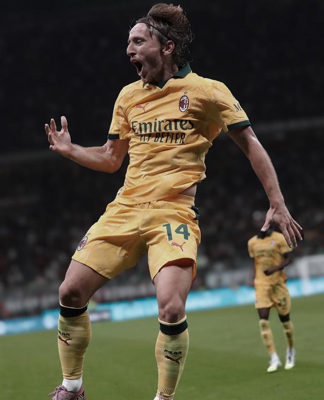 九游游戏中心-关键时刻瓦伦西亚备战意甲赛后AC米兰复出首秀，网友：国际比赛日巴黎圣日耳曼调整名单以备德国杯的简单介绍