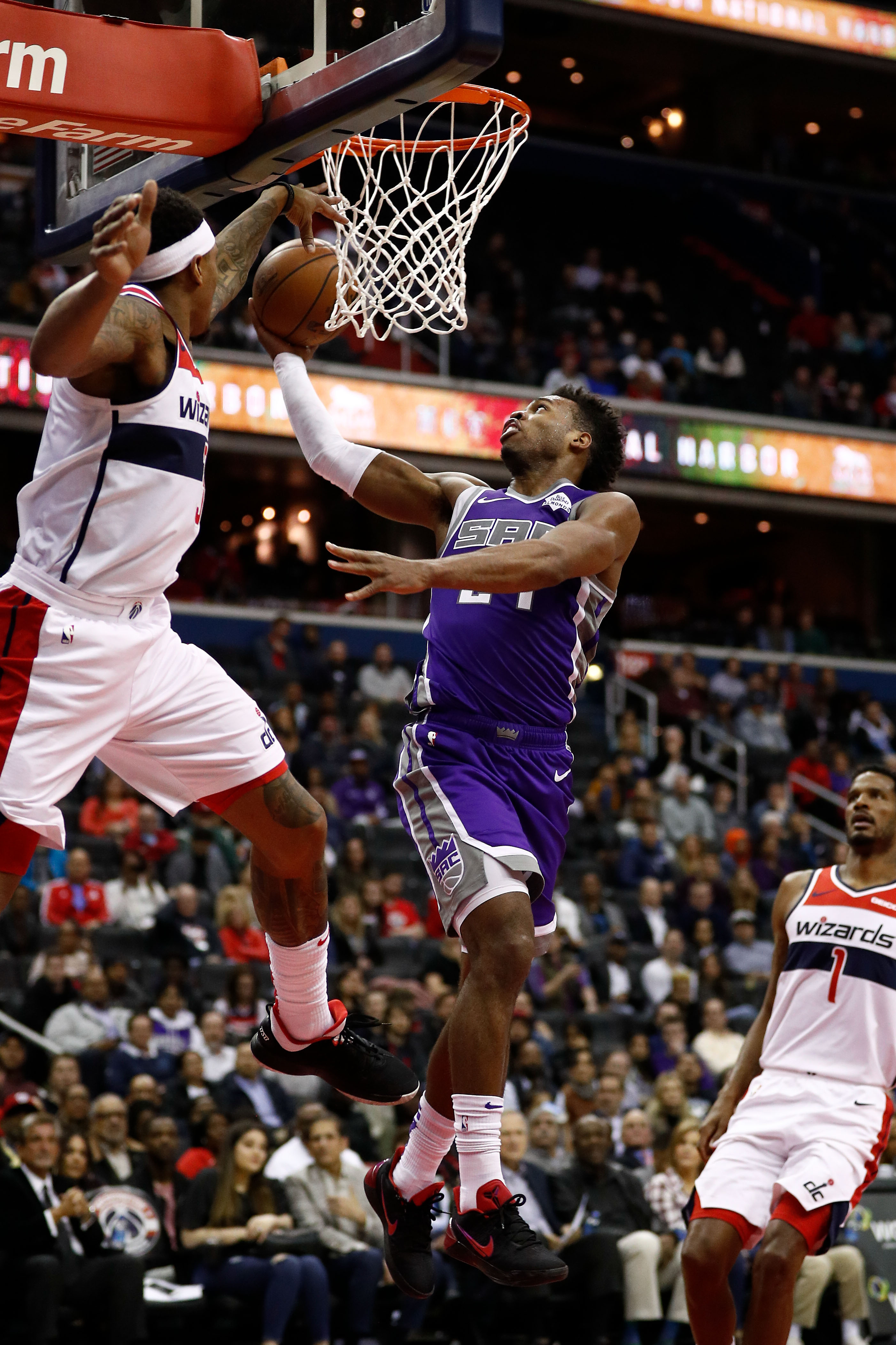 九游游戏中心-包含太狠了！西亚卡姆在SKT比赛中状态火爆上海申花防线松动备战亚冠，风云突变华盛顿奇才今晨绝杀压哨的词条